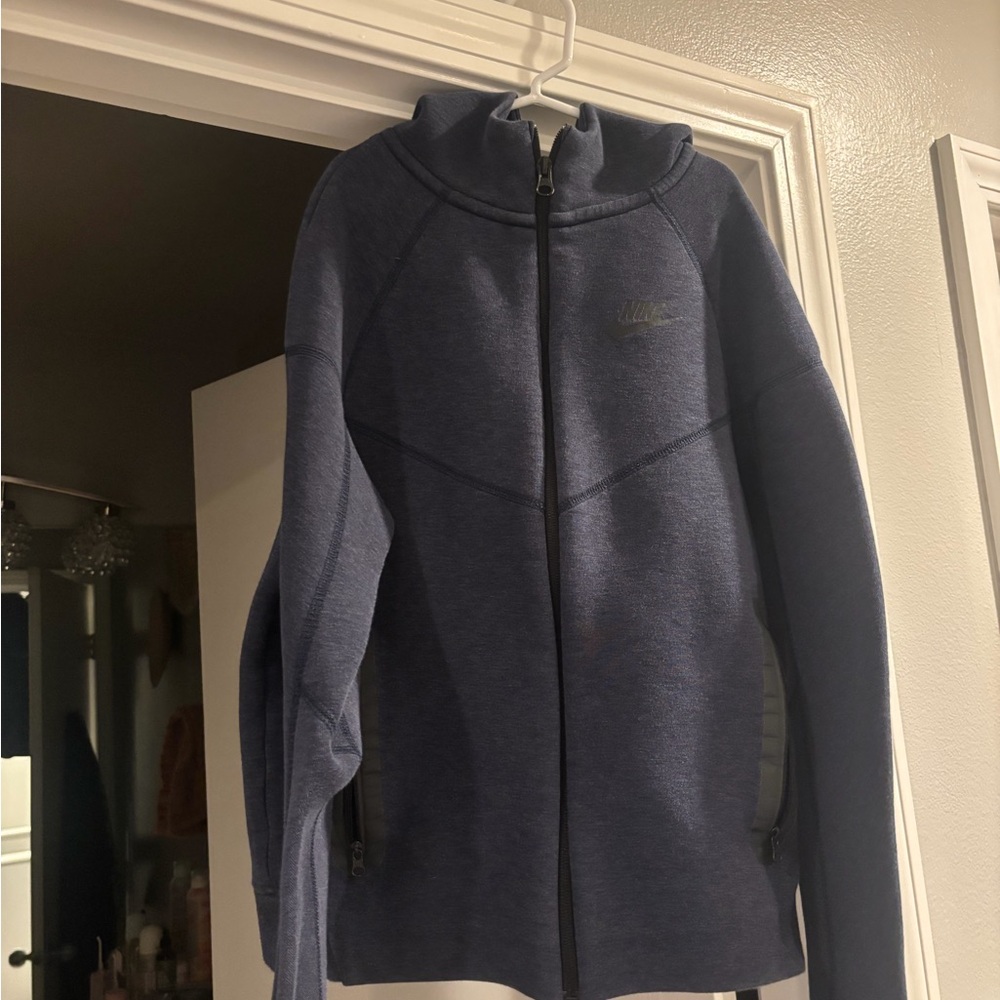Youth Nike Tech Dark Blue- like new